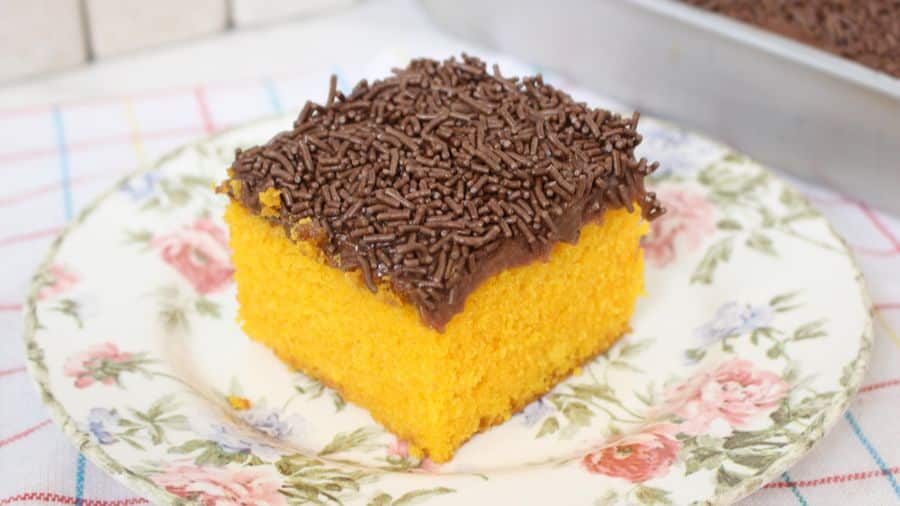 bolo de cenoura com chocolate